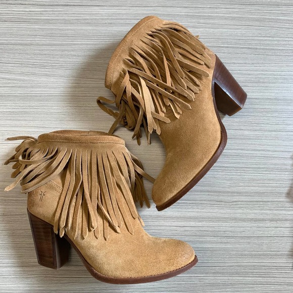 Frye Womens Ilana Short Fringe Sand Ankle Boots Suede Light Brown Size 8.5 - Picture 4 of 8